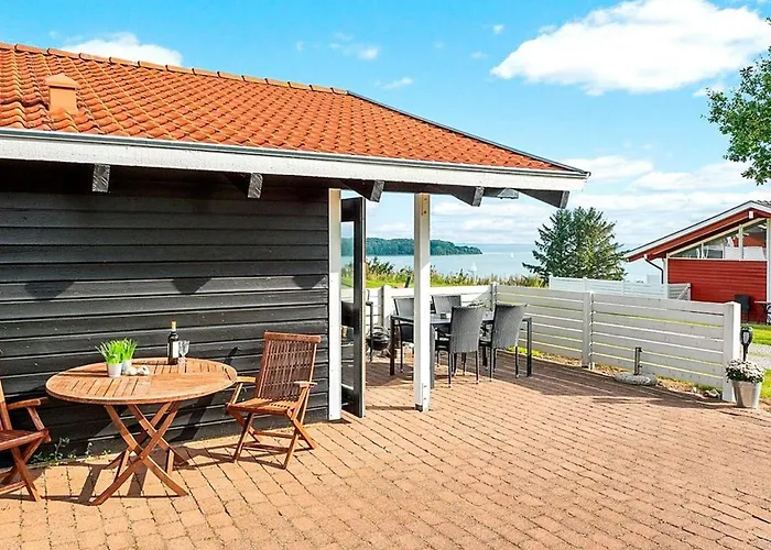 Holiday home 6 Person In Aabenraa-by Traum